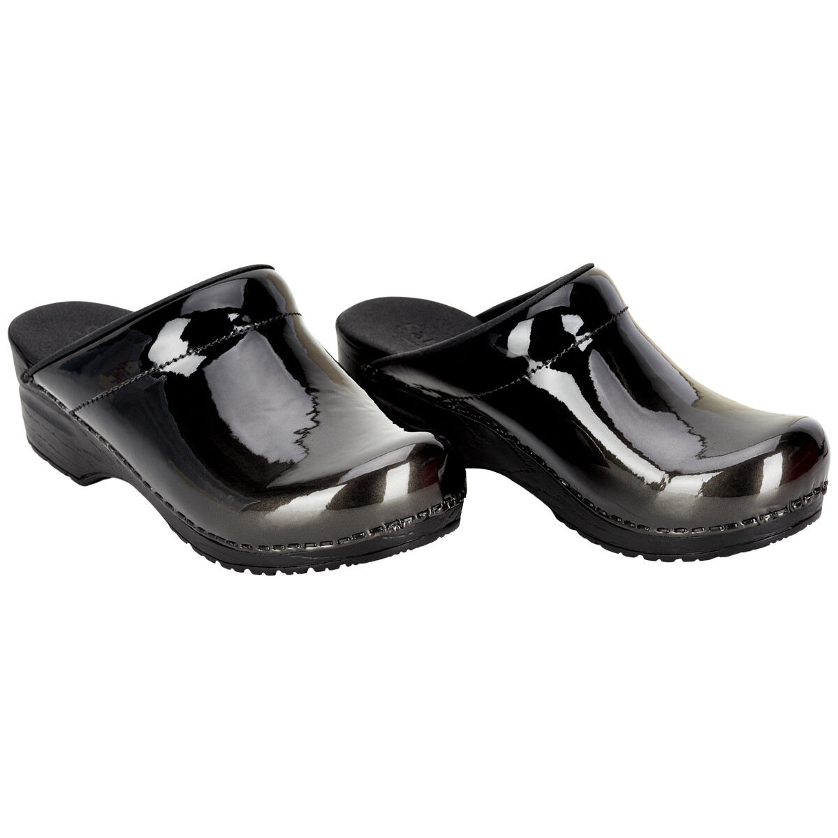 discontinued sanita clogs