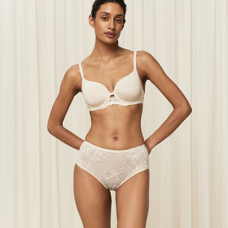 Triumph Amourette Charm Bra - White