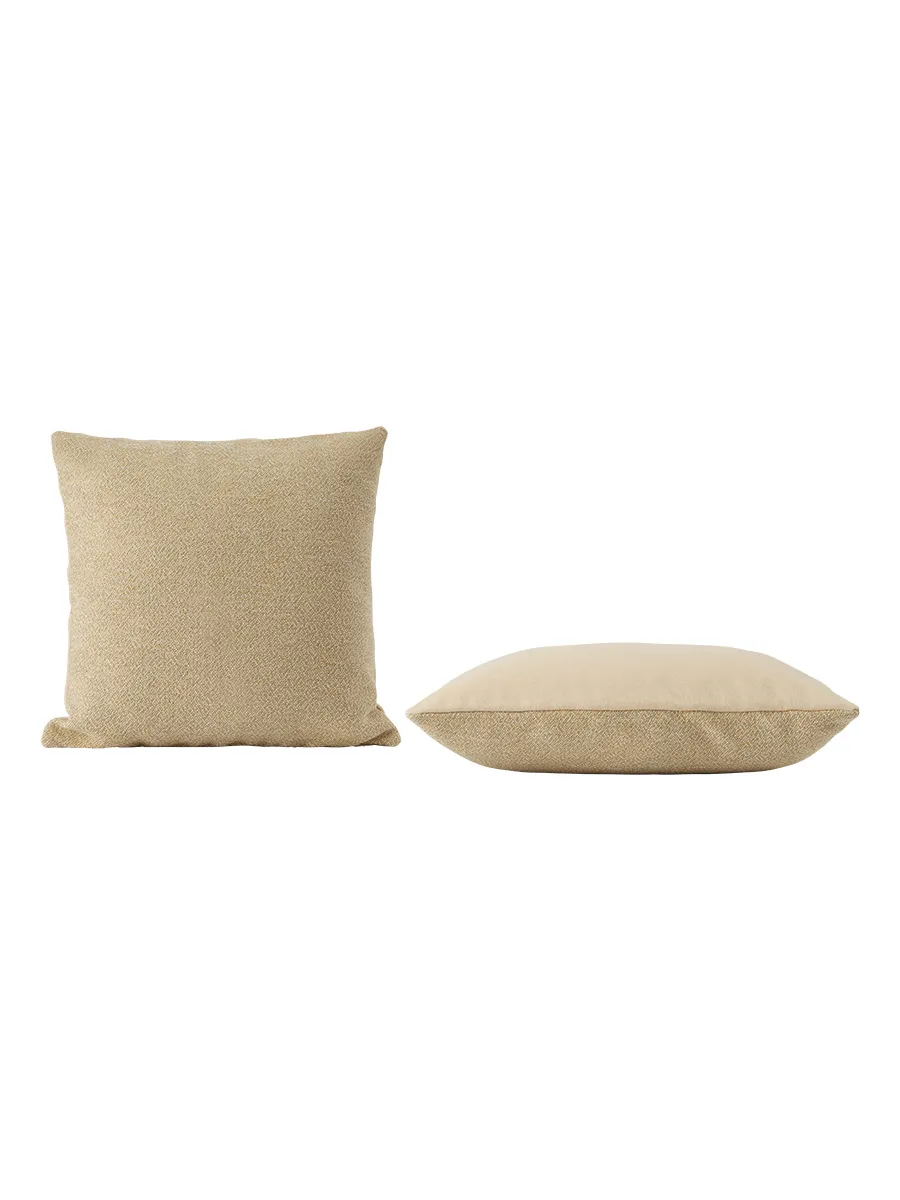 https://www.fotoagent.dk/images/w/Pq1jLvOXHRmGUsYt-MiRjw/s/11016/138/Mingle-cushion-45x45-light-yellow.jpg?v=119114098