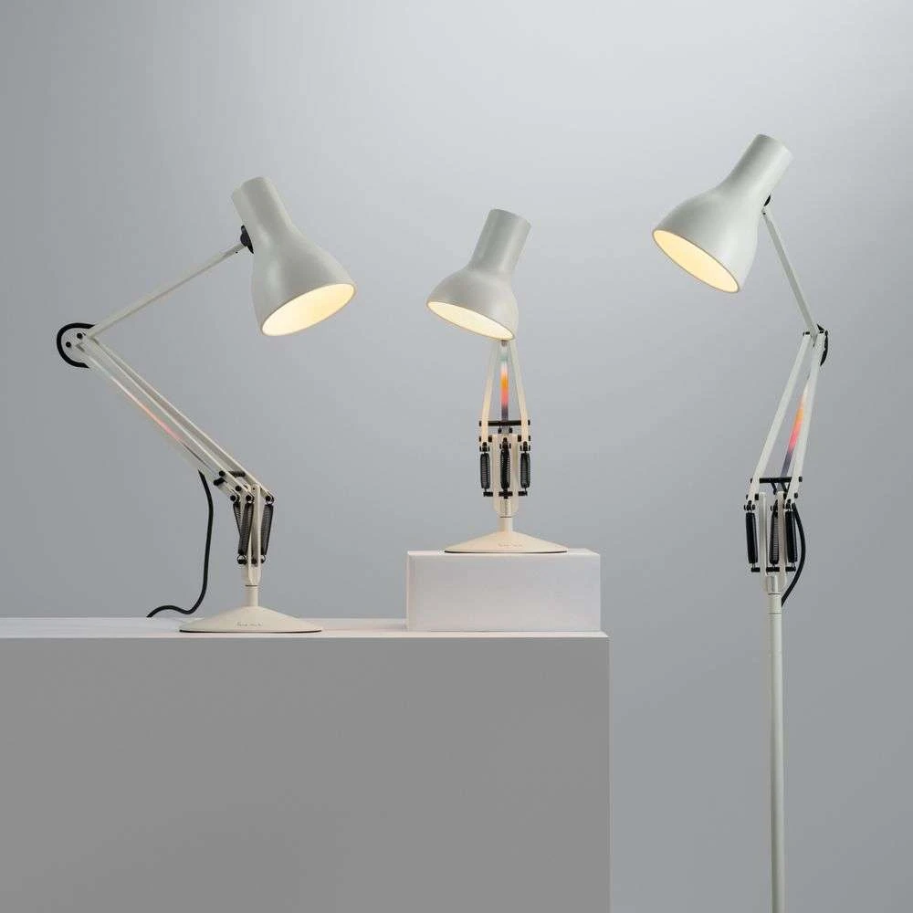 Desk lamp deals light bulb types