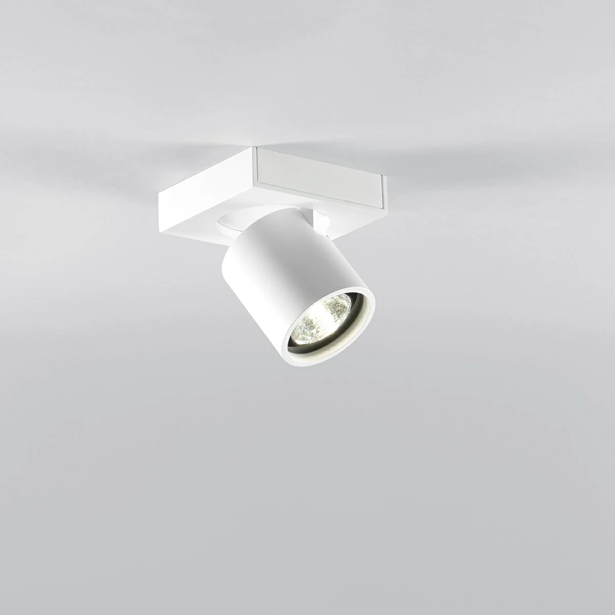 Focus 1 LED Lamp White - Light-Point - Buy online