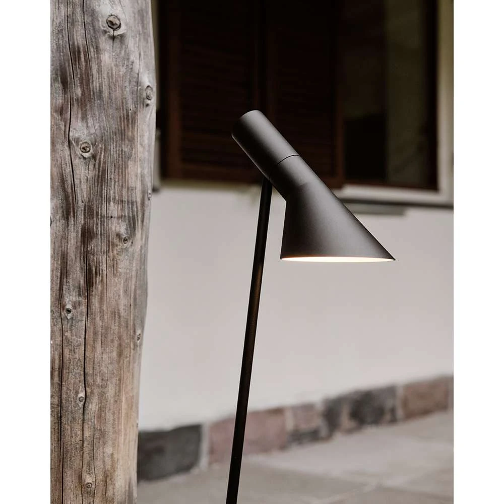 AJ Garden Long Garden Lamp 2700K Anchor Black Louis Poulsen