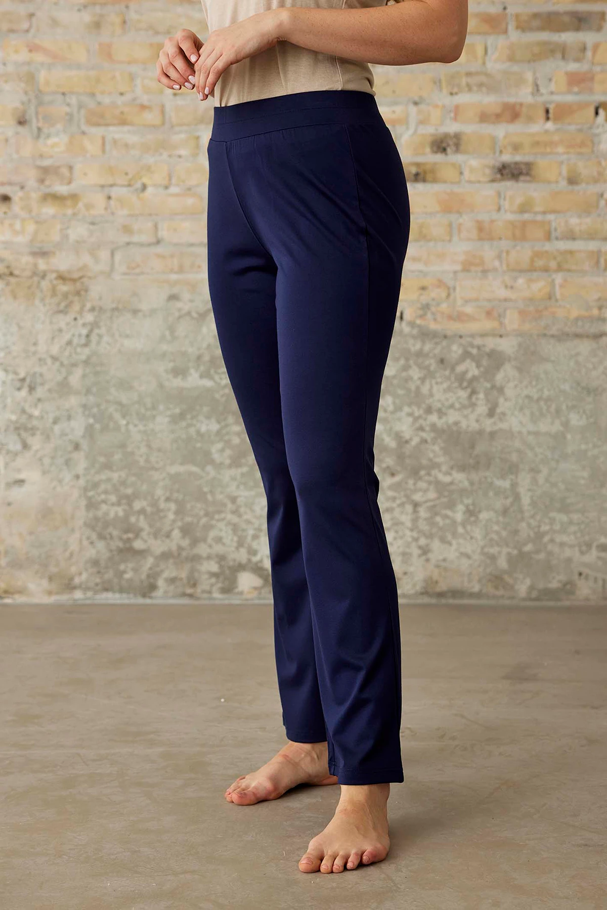 IN FRONT • IN FRONT HAILY BOOT CUT PANTS 15355 518 • Price €59.95