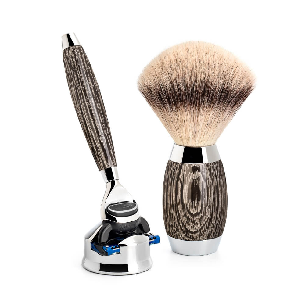 Mühle Edition No. 3, Barbersæt med Fusion Skraber, Silvertip FibreÂ® Barberkost og Holder til skraber, Moseeg & Sterling Sølv