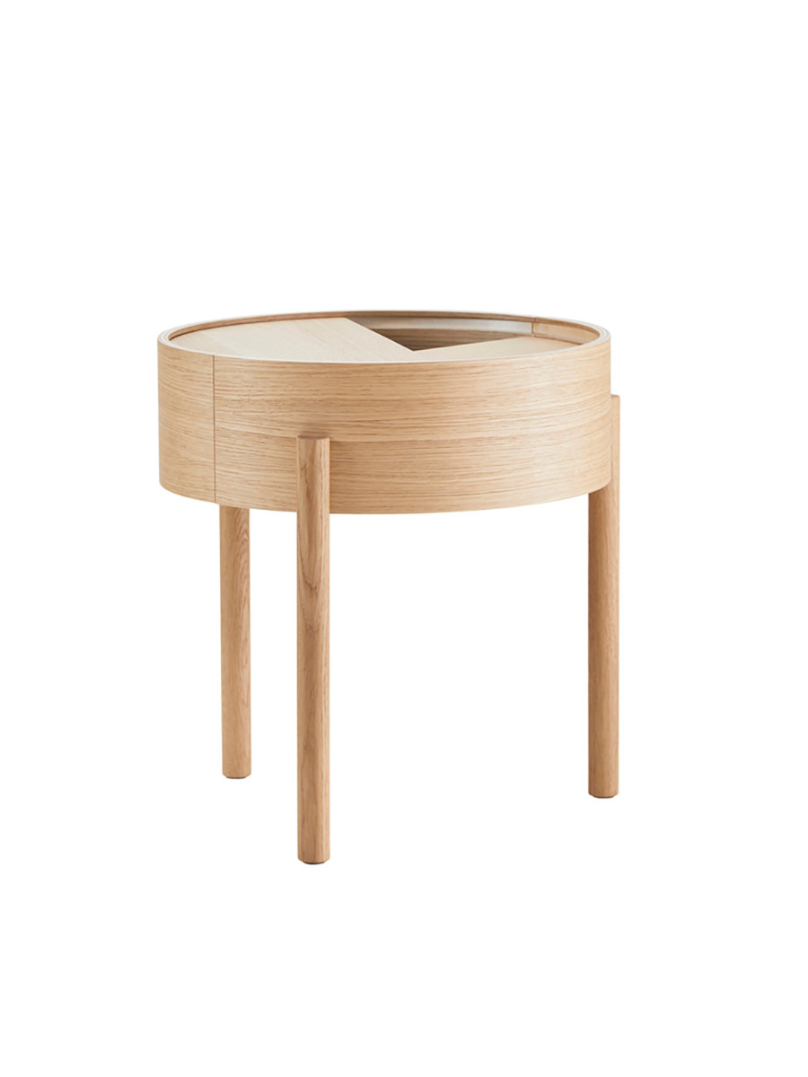 Arc Side Table fra Woud (Oiled Oak)