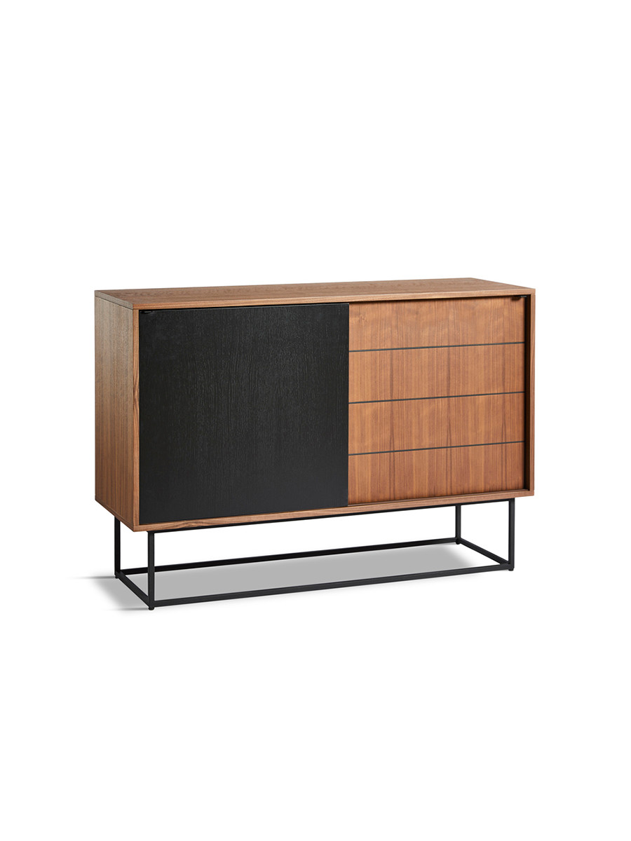 Virka High Sideboard fra Woud (Valnød/sort)