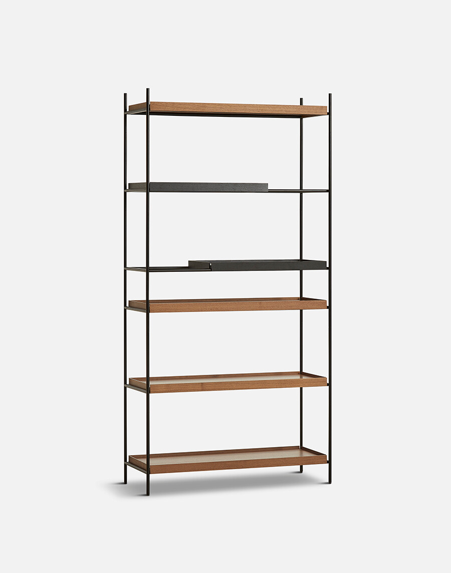 Tray Shelf, høj fra Woud (Black: 2 short / Walnut: 4 wide)