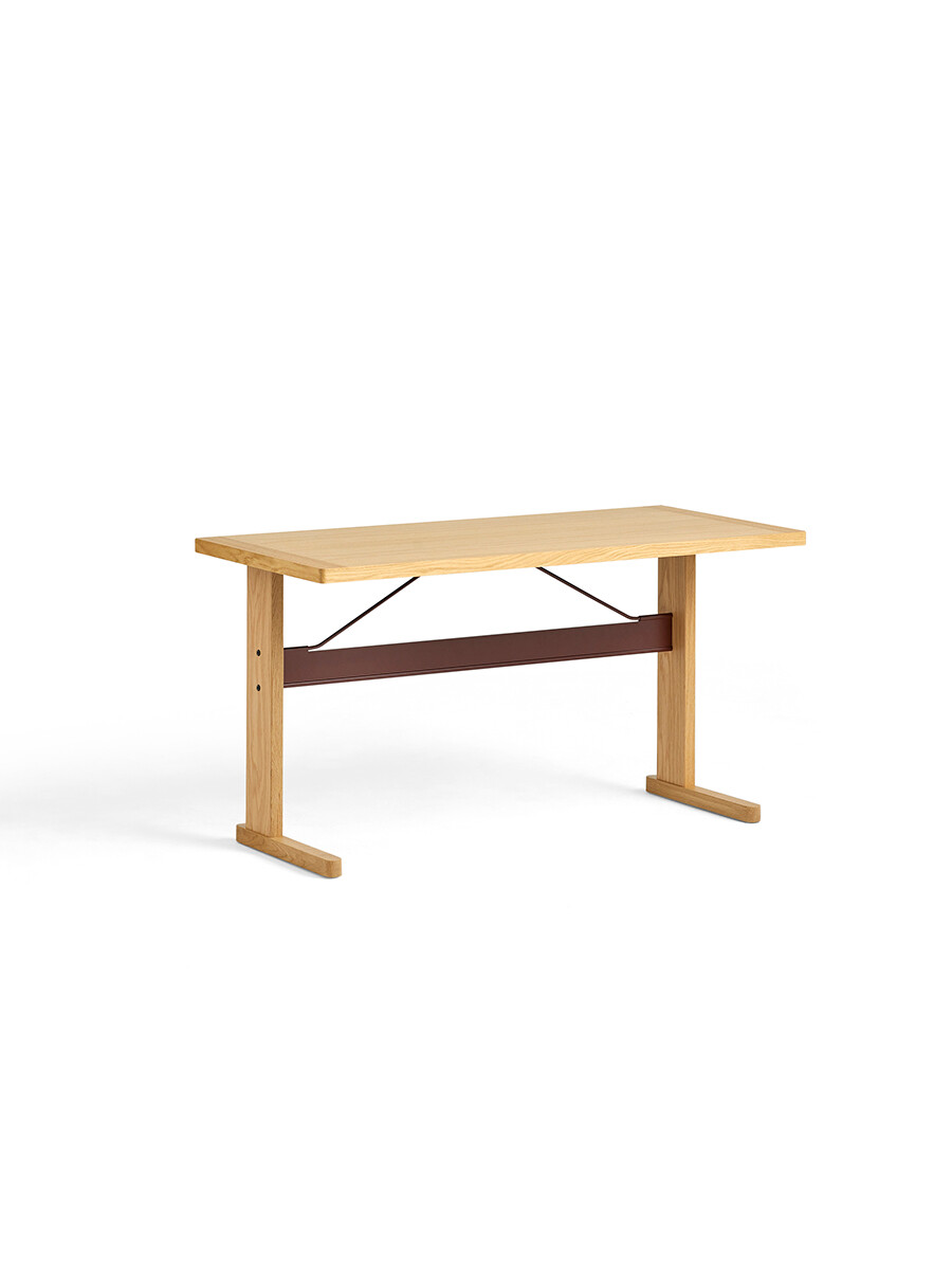 Passerelle Desk, L140 cm fra Hay (Water-based lacquered oak, Burgundy red, Water-based lacquered oak)