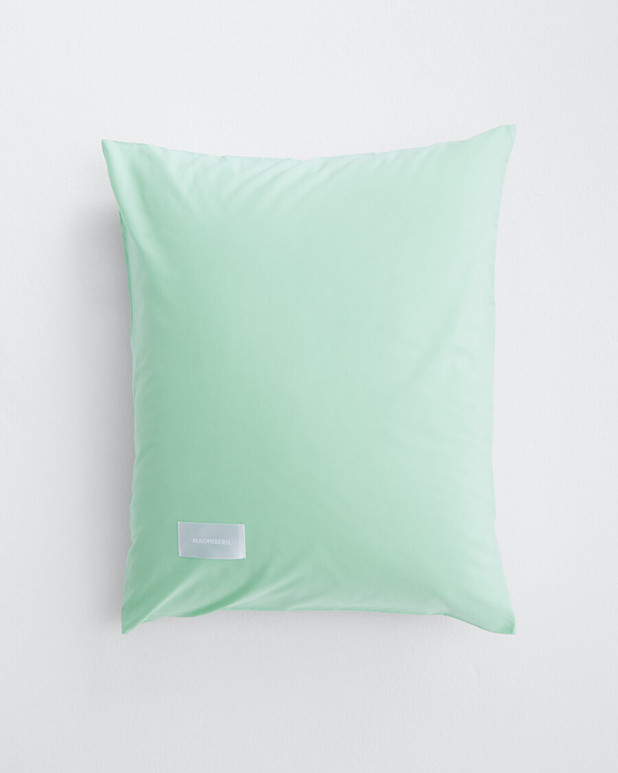 Pure Poplin Pillow Cover Single 50x70 cm fra Magniberg (Pale Green)