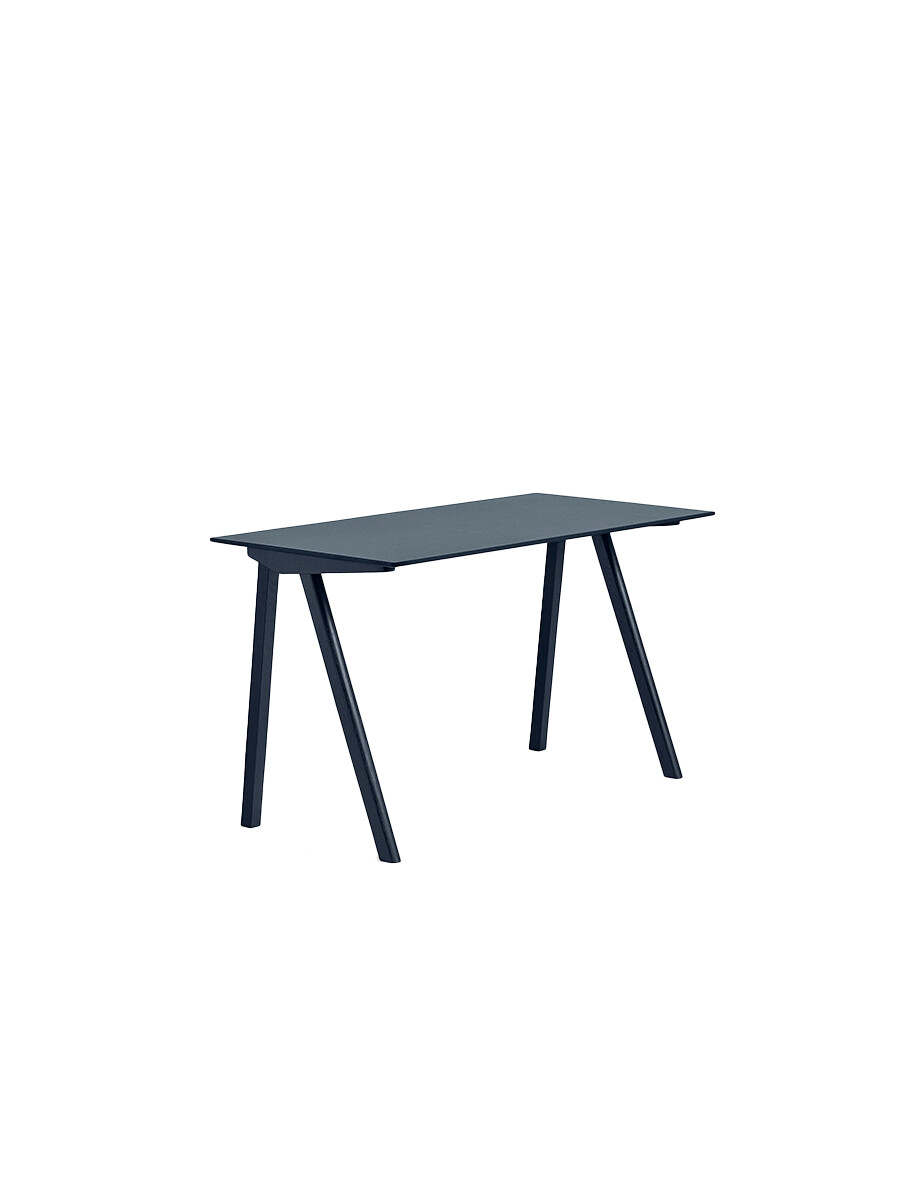 CPH90 Skrivebord, 130 cm fra Hay (Smokey Blue linoleum, Deep Blue lakeret eg)