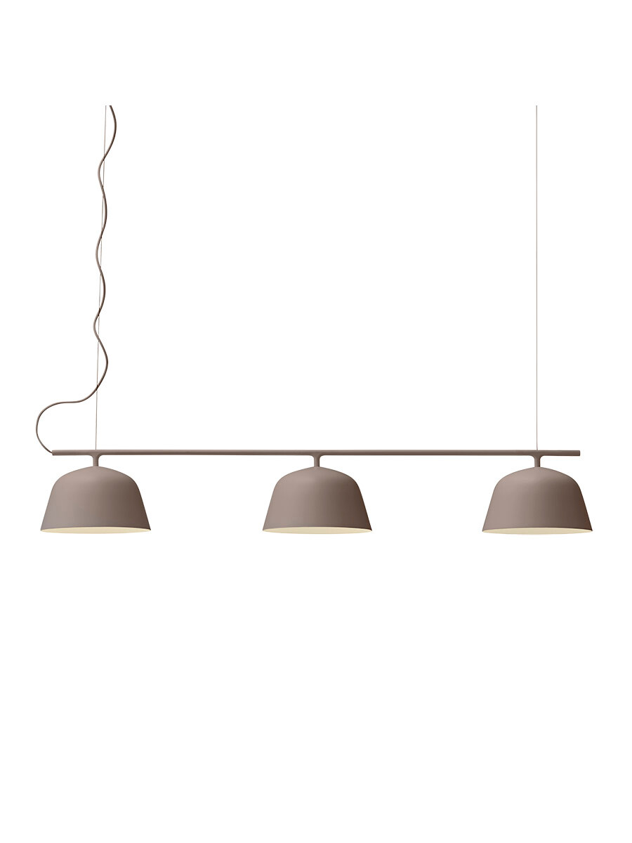 Ambit Rail Lamp fra Muuto (Taupe)