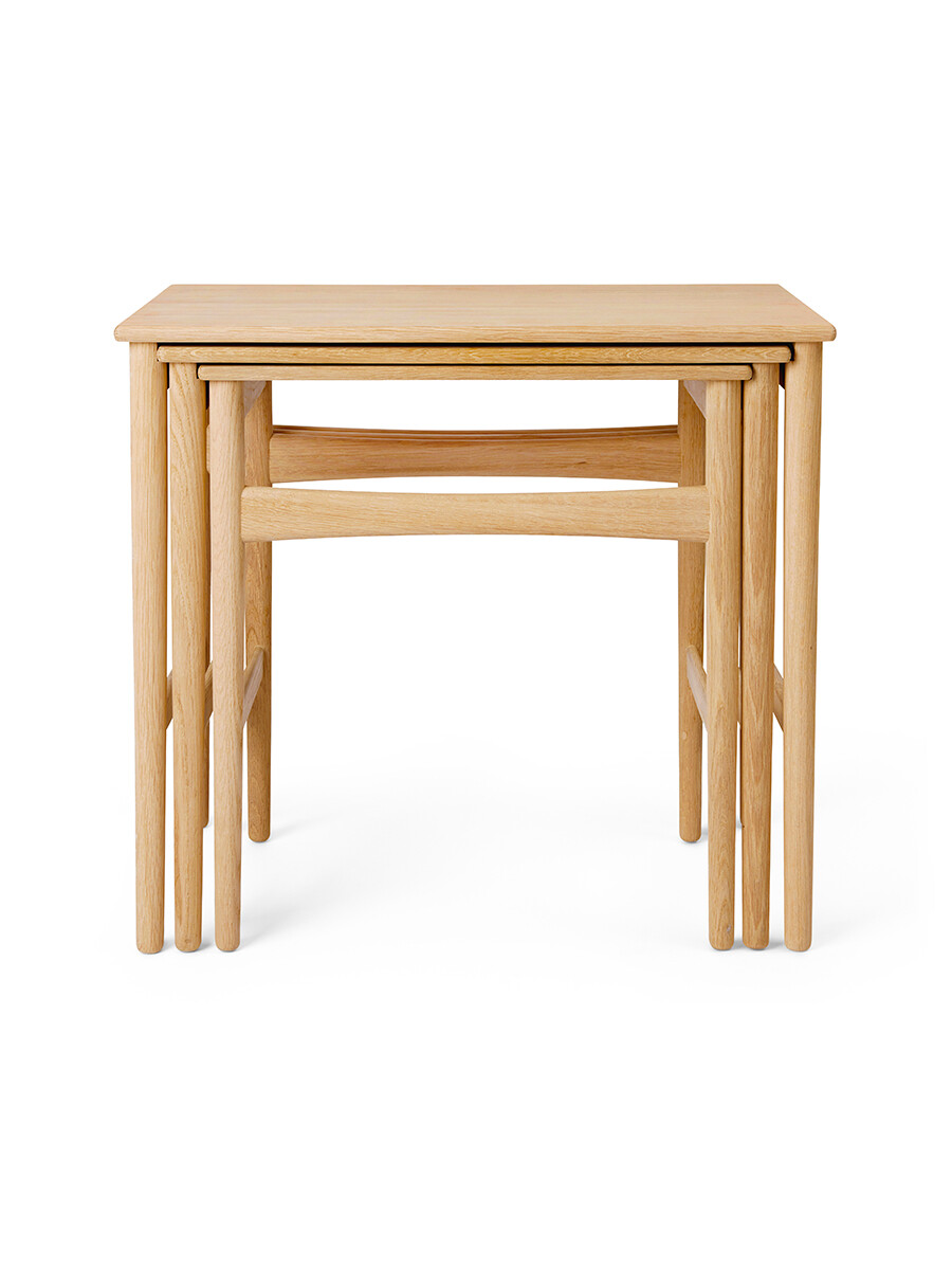 CH004 Nesting Tables fra Carl Hansen & Søn (Eg olie)