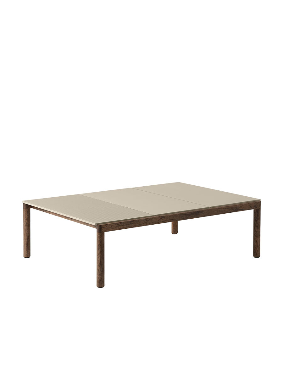 Couple Coffee Table, 120 x 84 cm fra Muuto (Sand / Dark Oiled Oak, Wavy)