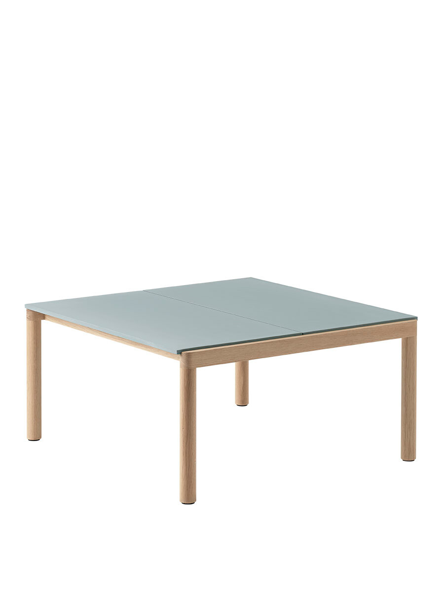 Couple Coffee Table, 80 x 84 cm fra Muuto (Pale Blue / Oak, Plain)