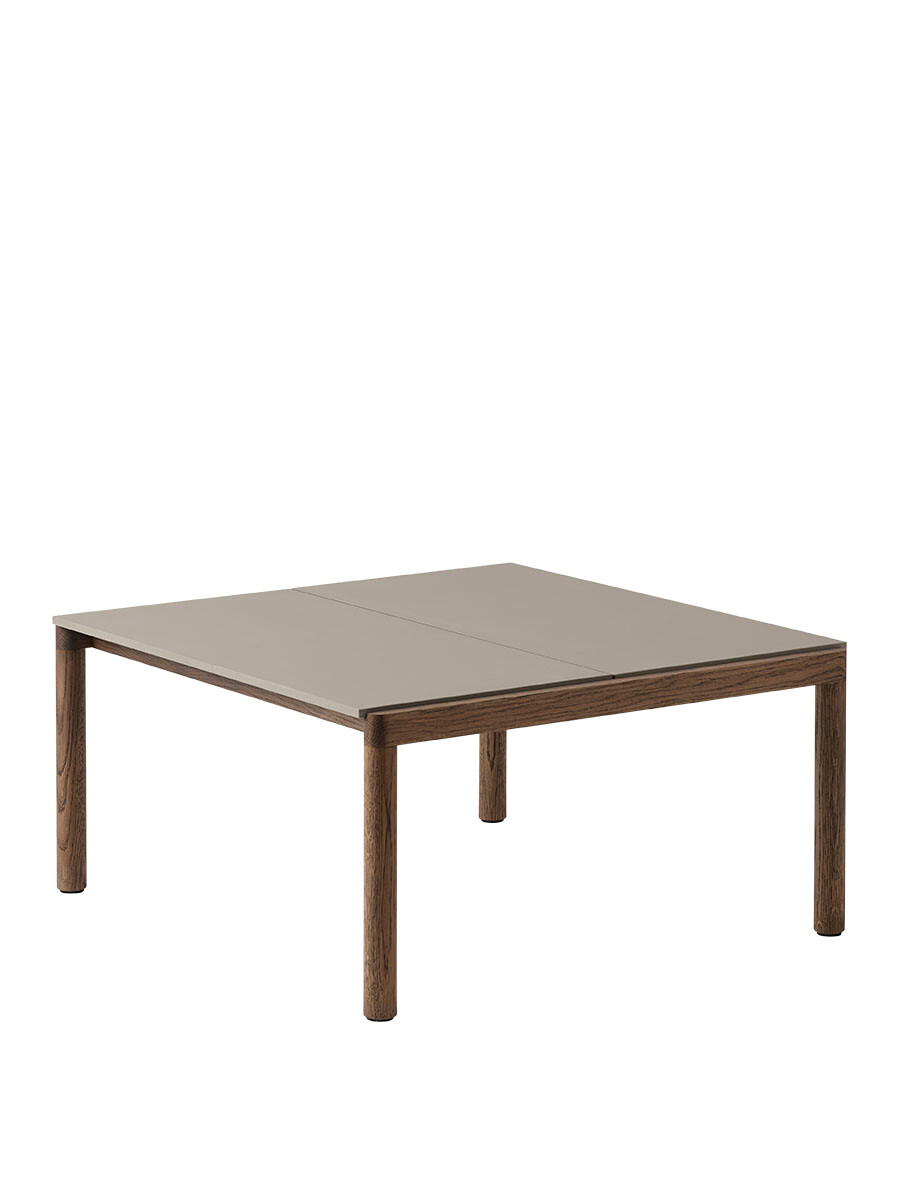 Couple Coffee Table, 80 x 84 cm fra Muuto (Taupe / Dark Oiled Oak, Plain)