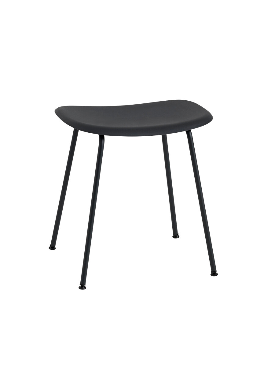 Fiber Stool Tube fra Muuto (Black/ black base)