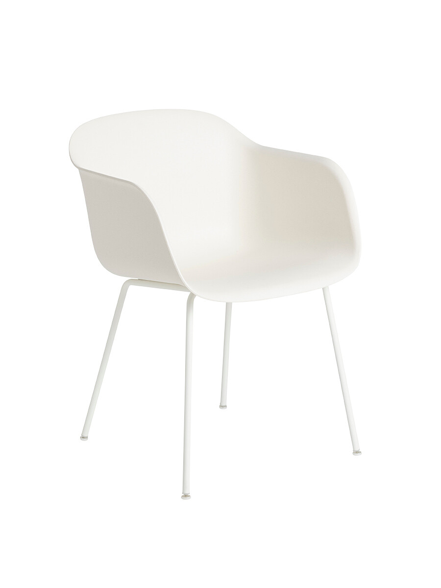 Fiber armchair Tube fra Muuto (Natural white/ White base)