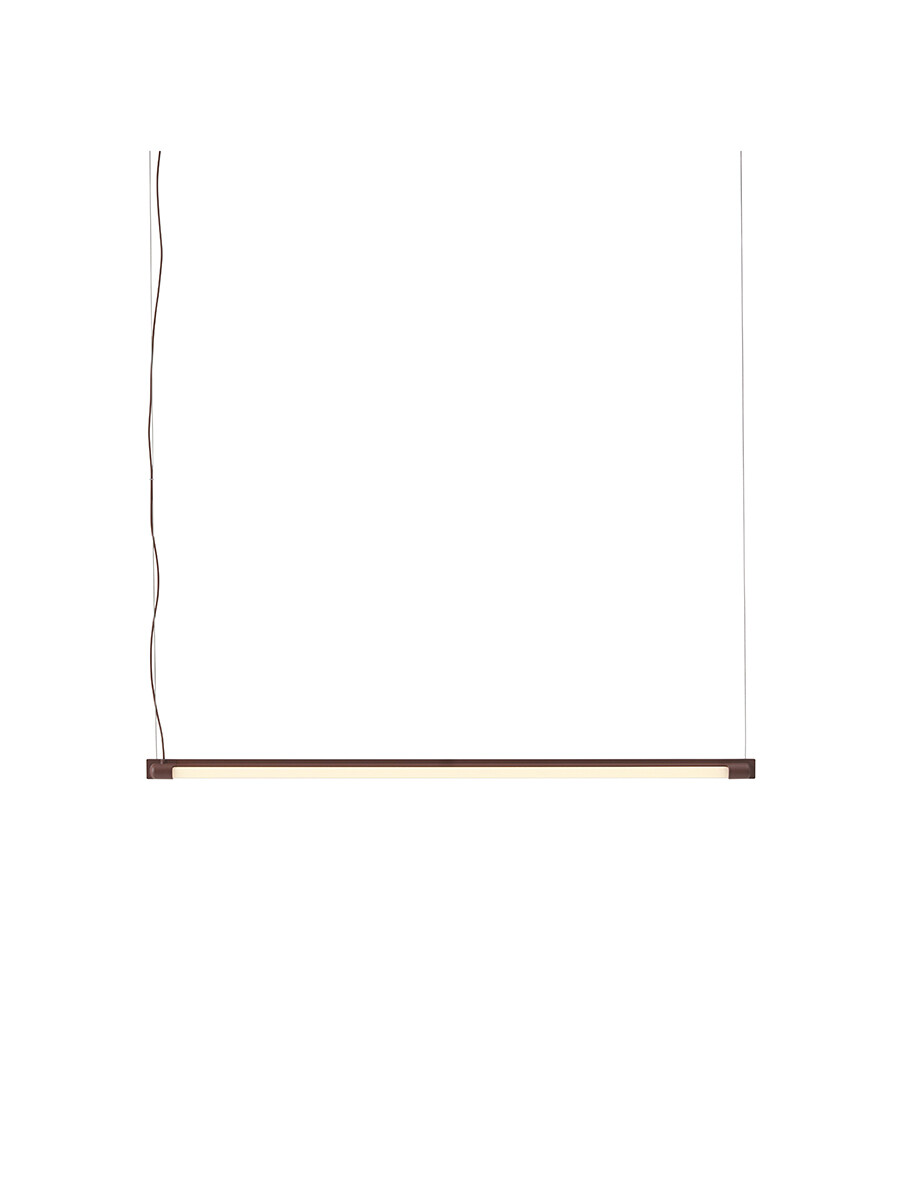 Fine Suspension Lamp, 90 cm fra Muuto (Deep red)