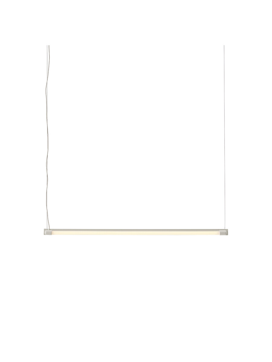 Fine Suspension Lamp, 90 cm fra Muuto (Grey)