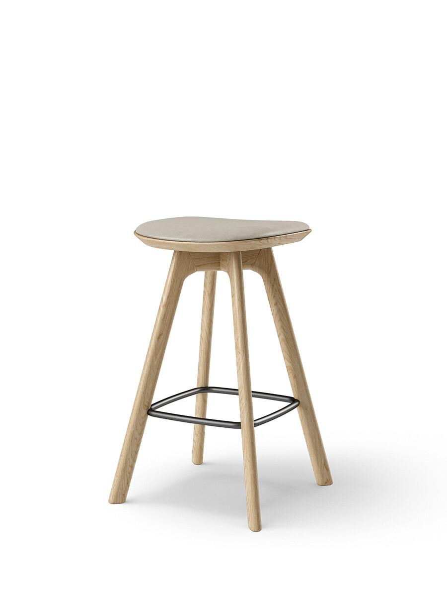 Pauline Counter Stool m. Træben, olieret eg fra Brdr. Krüger (Spectrum, oyster leather)