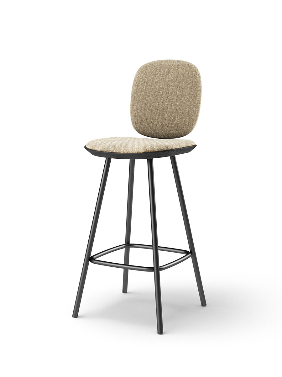 Pauline Comfort Counter Stool m. Metalben, sortlakeret eg fra Brdr. Krüger (Moss 0019, cream fabric)