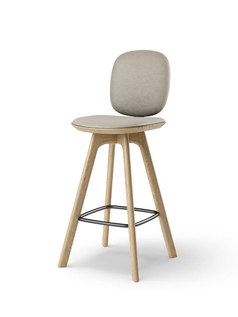 Pauline Comfort Counter Stool m. Træben, olieret eg fra Brdr. Krüger (Spectrum, oyster leather)