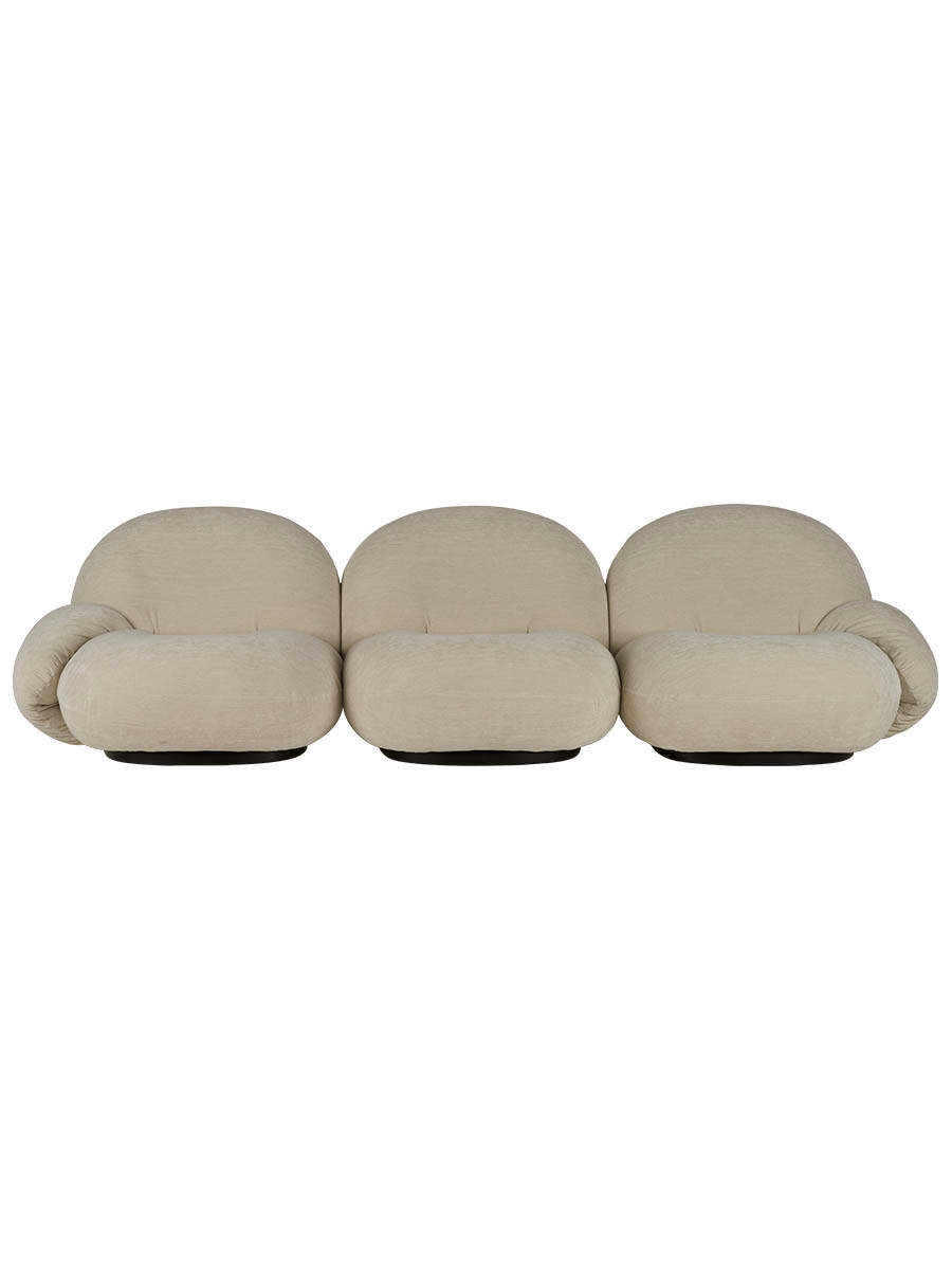 Pacha sofa 3-seater w. armrest fra GUBI (Prisgruppe 1, Pearl Gold)