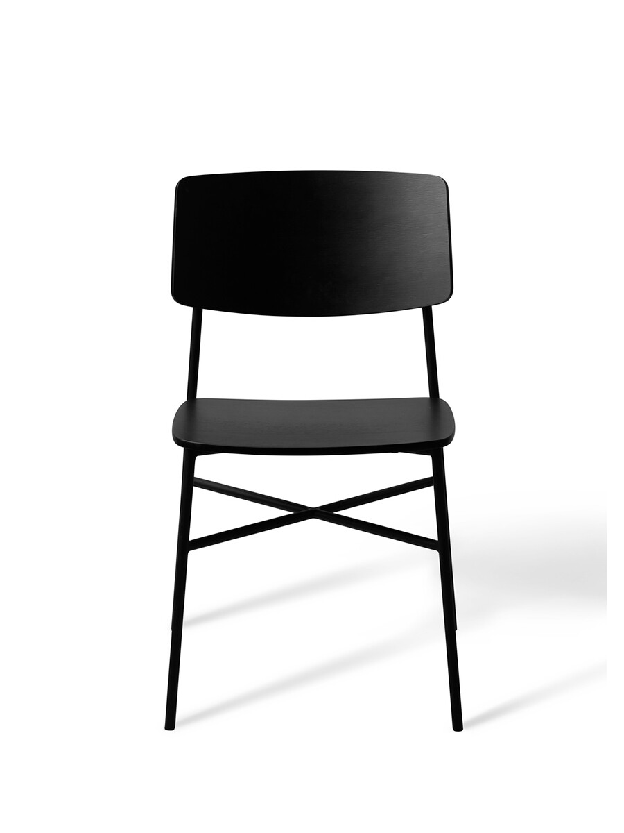 Paragon Chair, sort eg fra HANDVÄRK