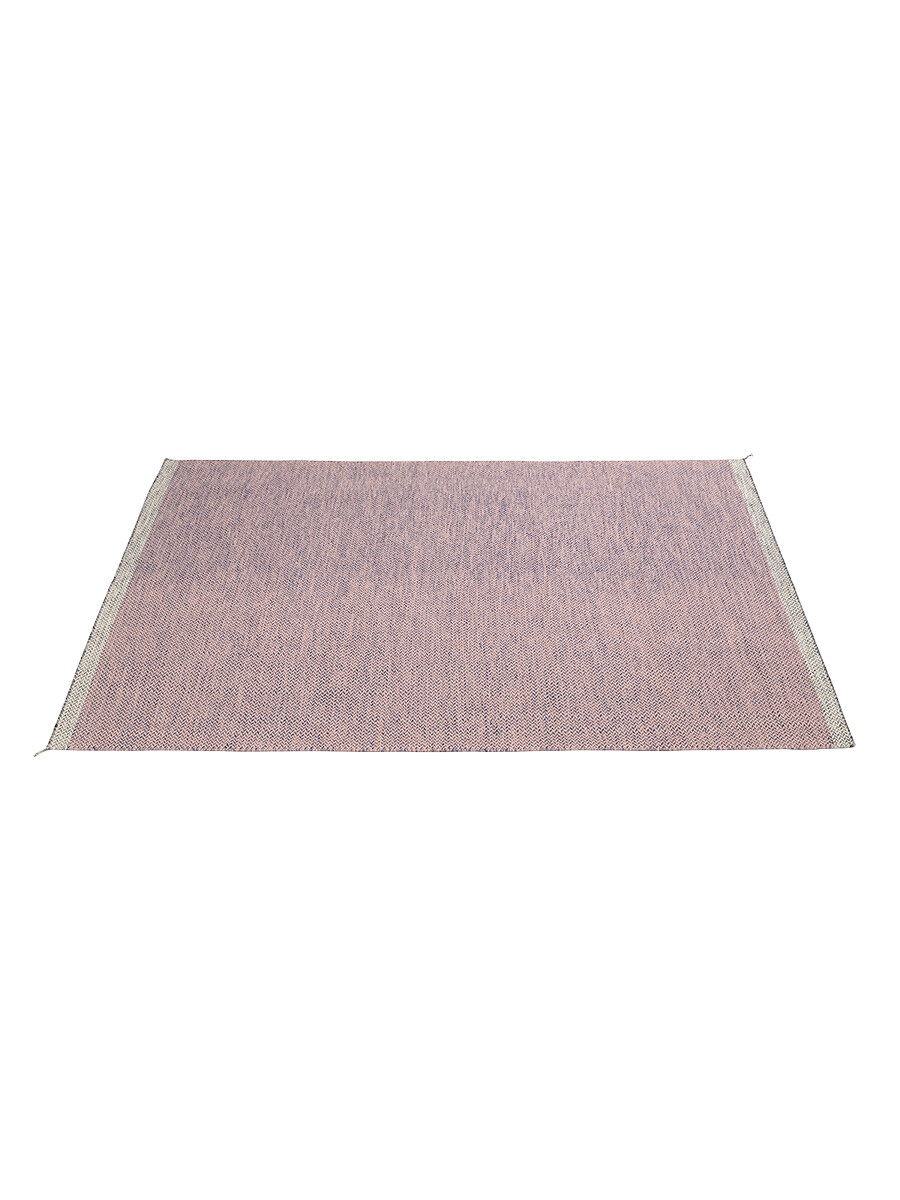 PLY Rug fra Muuto (Rose, 360 x 270 cm)