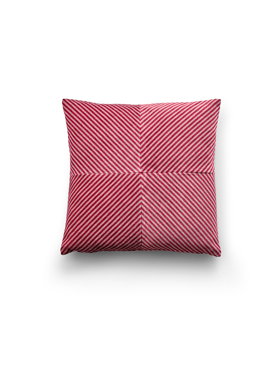 Fern Pyjamas Pillow, 50x50 fra Eilersen (P02)