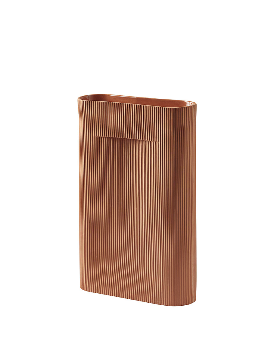 Ridge Vase fra Muuto (Terracotta, H48,5 cm)