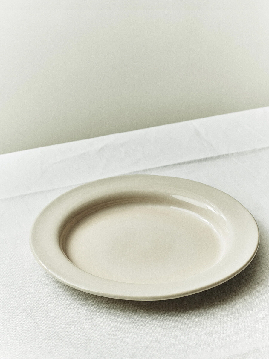 S.R. Dinner Plate fra Louise Roe