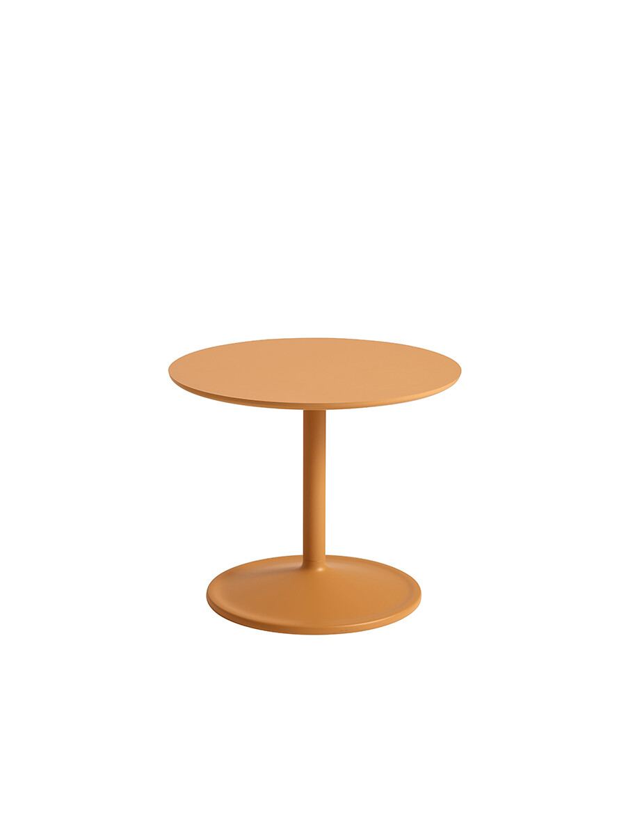 Soft Side Table, Ø48/H40 fra Muuto (Orange Laminat)