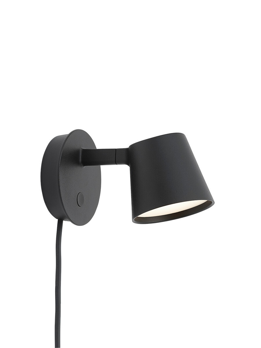 Tip Wall Lamp fra Muuto (Black)