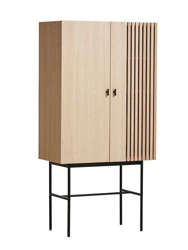 Array Highboard fra Woud (Eg)