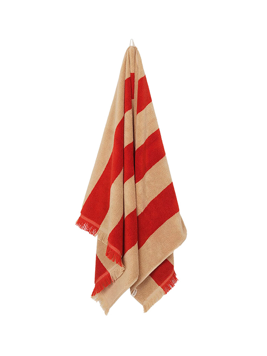 Alee Bath Towel, light camel/red fra Ferm Living