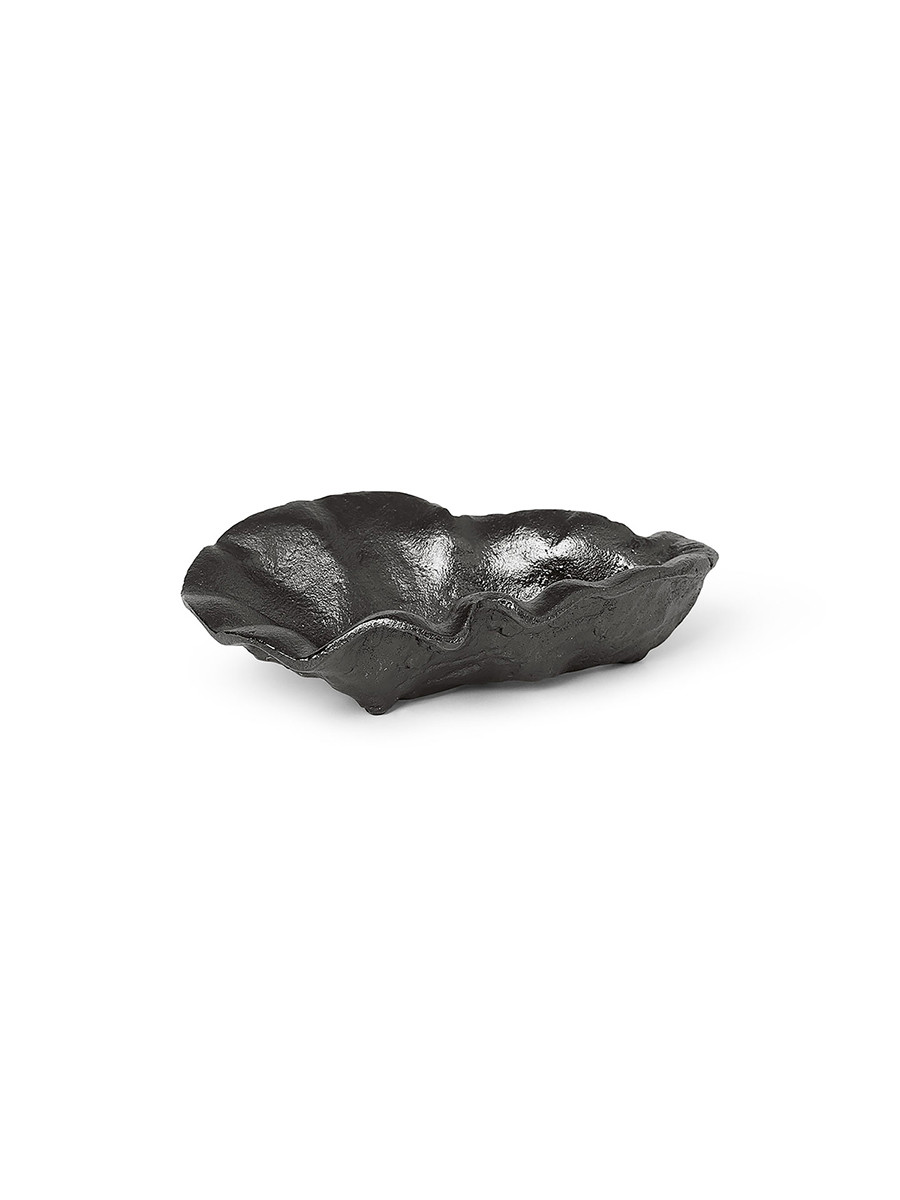 Oyster Bowl fra Ferm Living (Black brass)