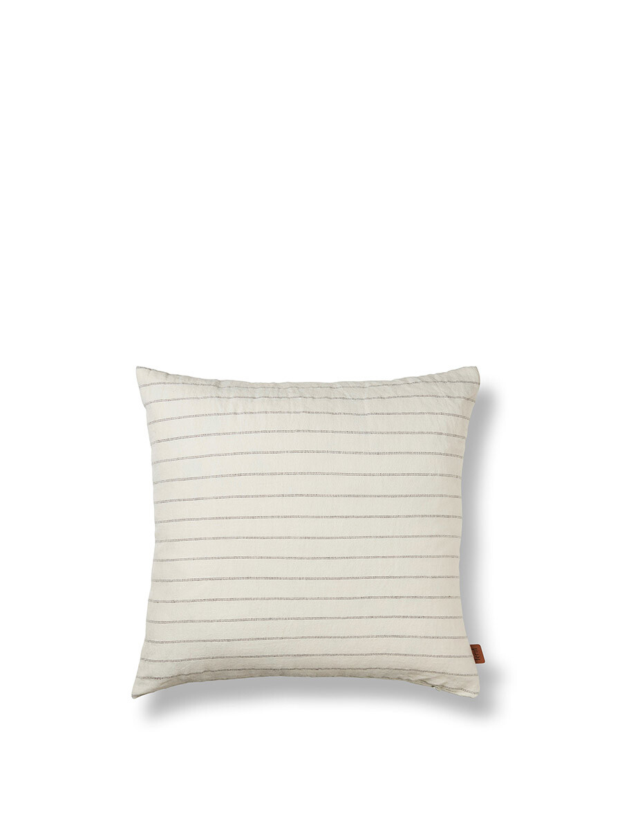 Grand Cushion, offwhite/chocolate fra Ferm Living