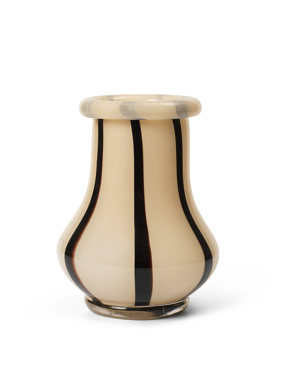 Riban Vase fra Ferm Living (Medium)