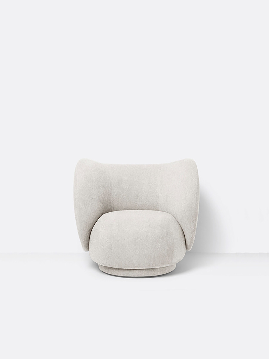 Rico Lounge Chair, bouclé i off-white fra Ferm Living