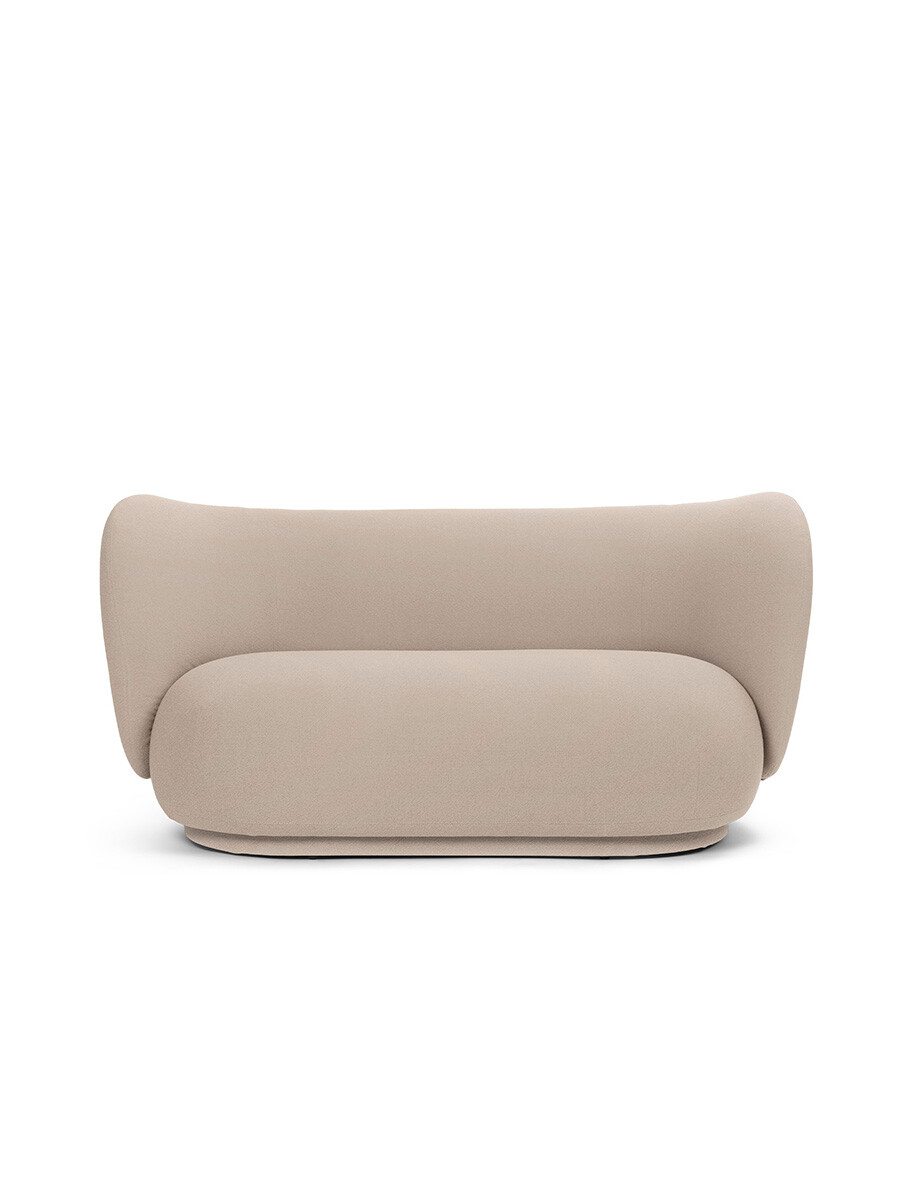 Rico Sofa 2 Grain, cashmere fra Ferm Living