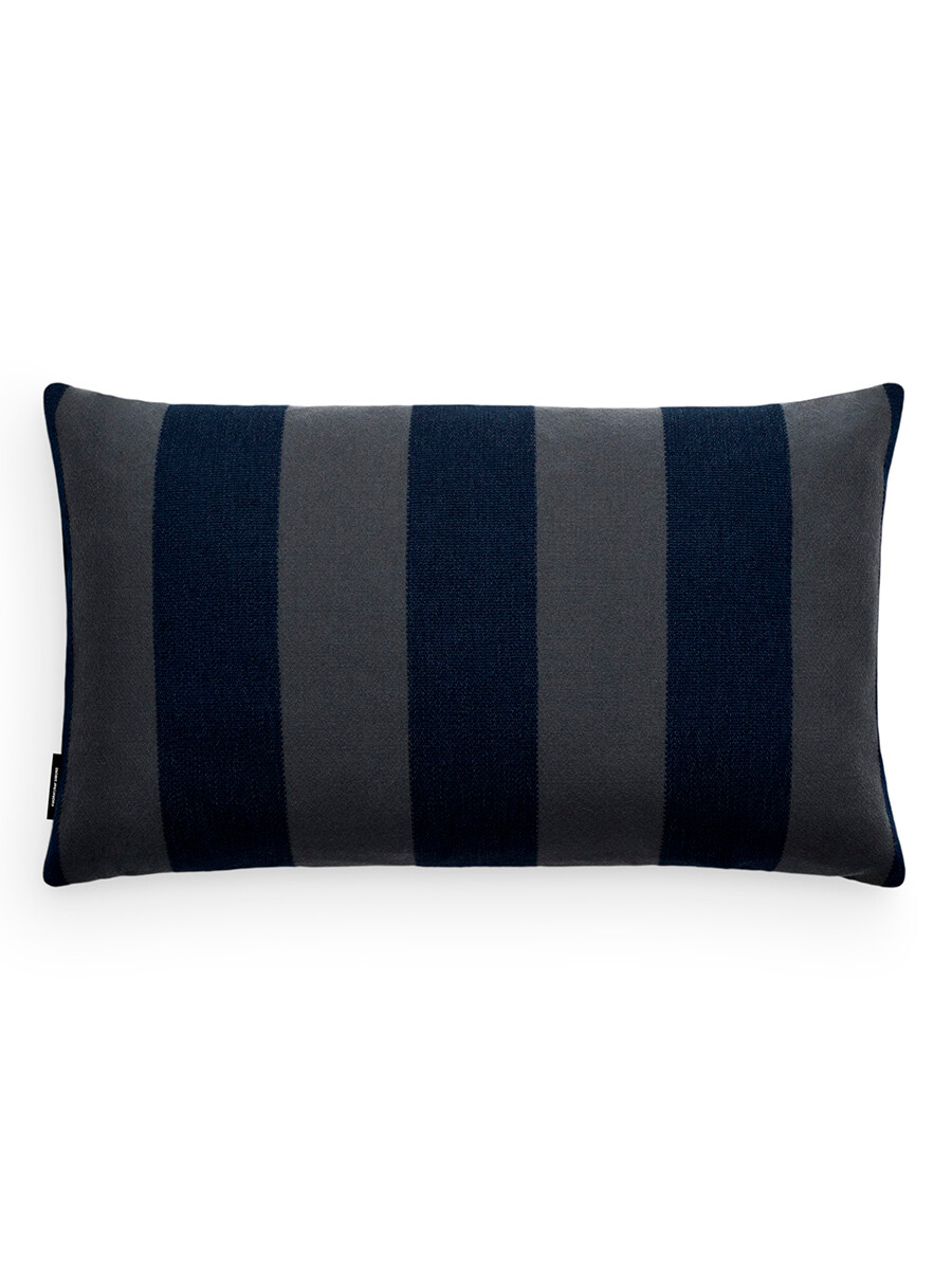 Reflex Cushion, 45 x 75 cm fra Kvadrat (Grey/Blue)