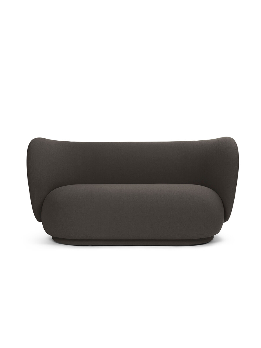 Rico Sofa 2 Grain, chocolate fra Ferm Living