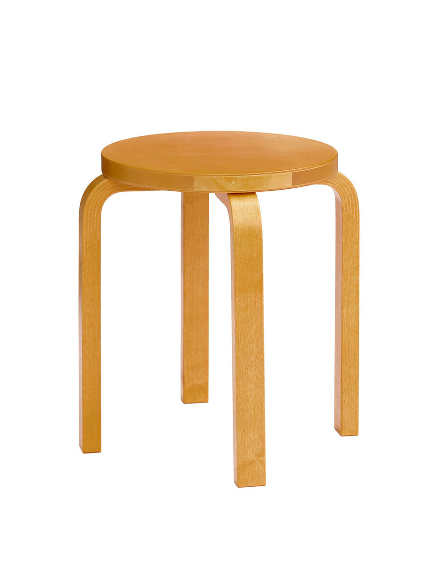 Stool E60, honey stained birk fra Artek