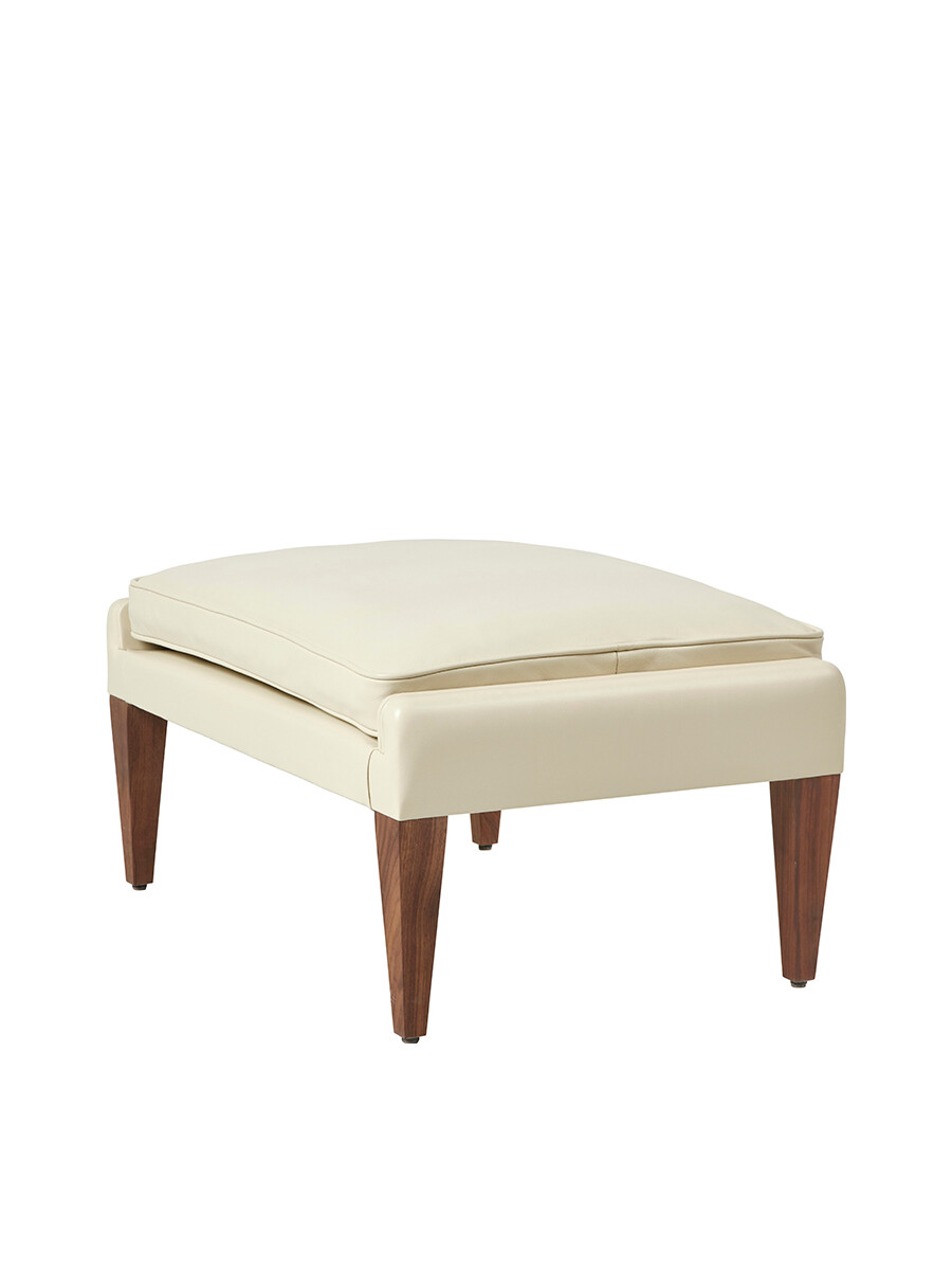 V11 Ottoman, smooth leather cream fra GUBI