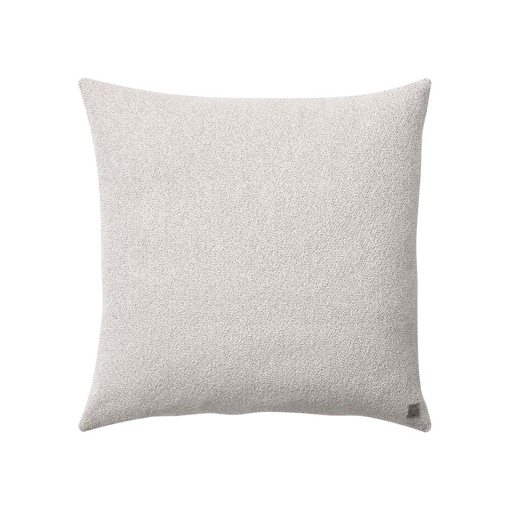 &tradition – Collect Cushion Boucle SC29 Ivory/Sand