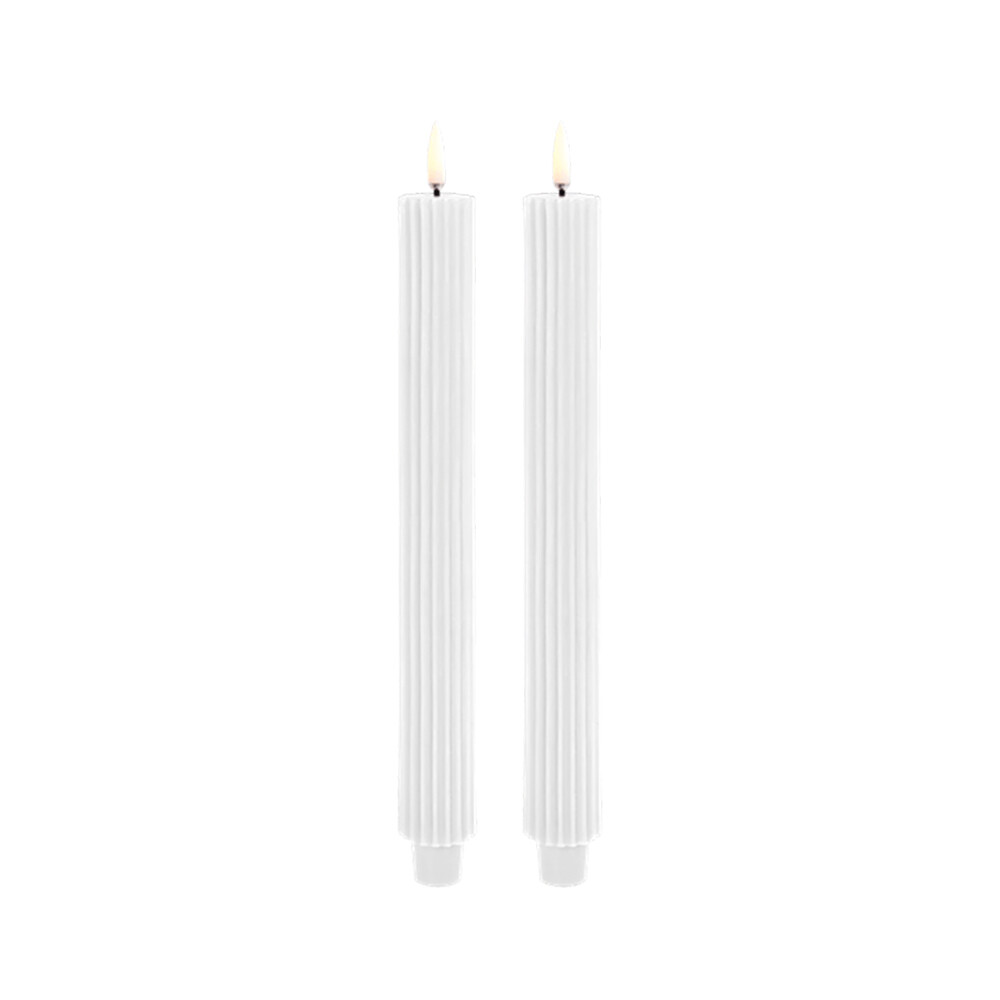 Uyuni Lighting – Kynttilä LED Grooved 2-pack 3,2×25,5 cm Nordic Valkoinen/Smooth Lighting