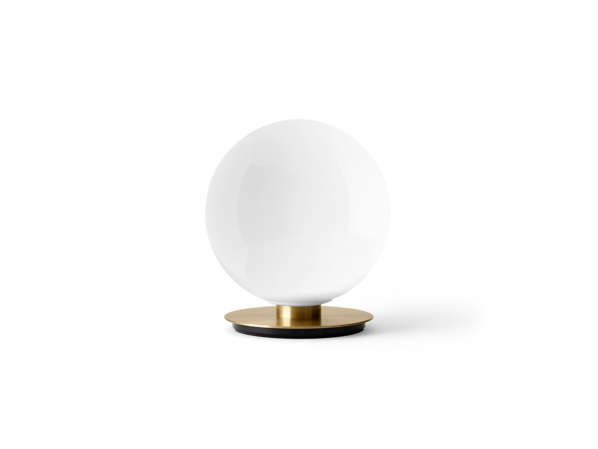 Audo Copenhagen - TR Bulb Wand-/Tafellamp Brushed Brass/Shiny Opal