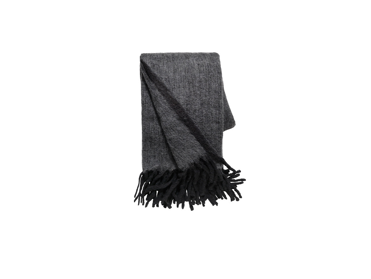 Cozy Living – Mathea Throw Grey/Black Cozy Living