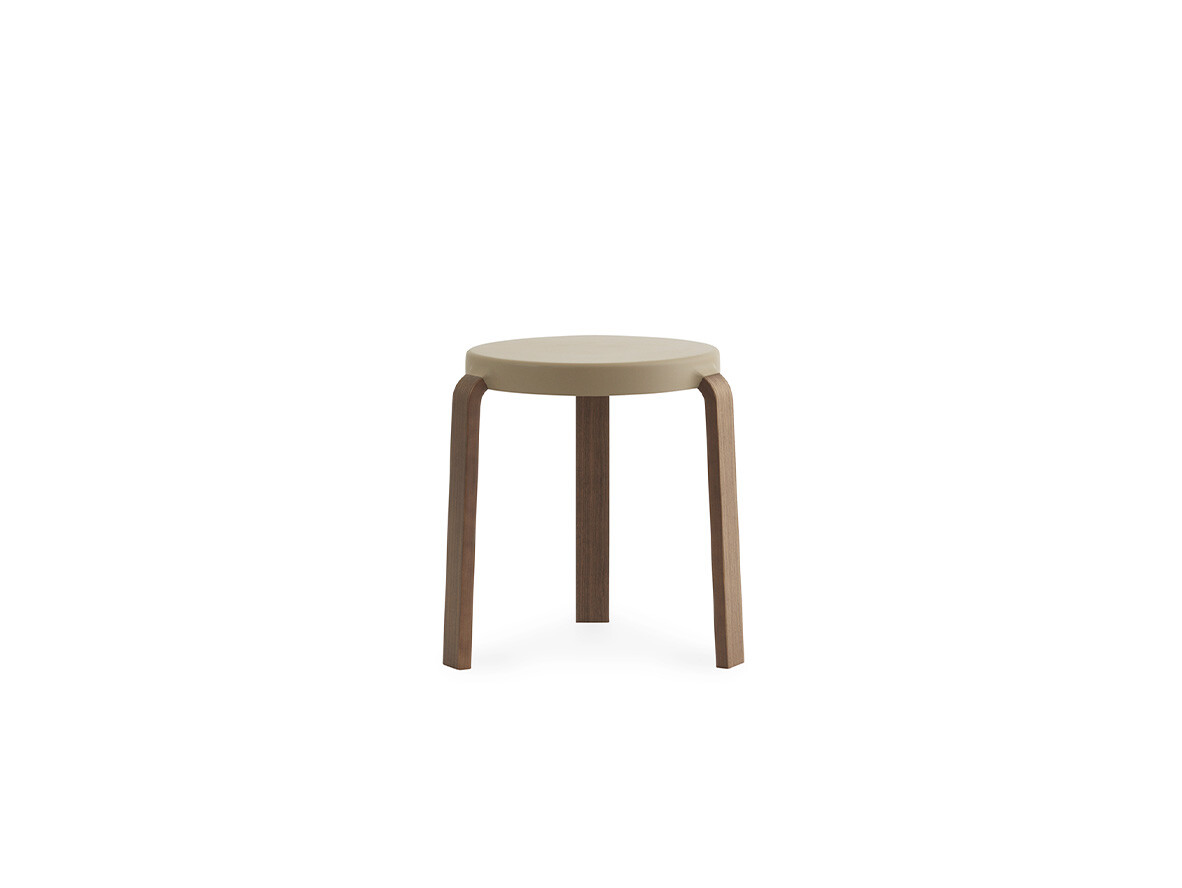 Normann Copenhagen - Tap Stool Walnoot/Zandkleurig